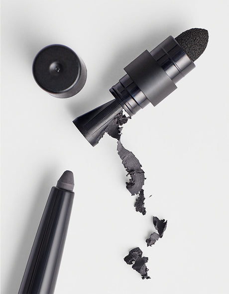 Defining Liner Dark Brown